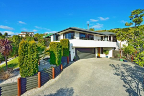 Clairmont Heights - Nelson Holiday Home